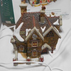 NIB DEPT. 56 DICKENS VILLAGE SERIES "TATTYEAVE KNOLL" RETIRED CHRISMAS 58311 🎁